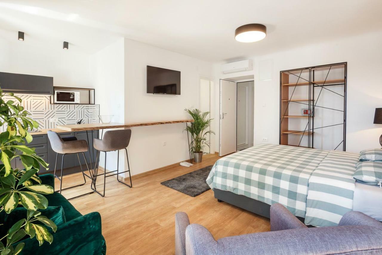 Central Rijeka Apartments Ciottina 24 Екстер'єр фото